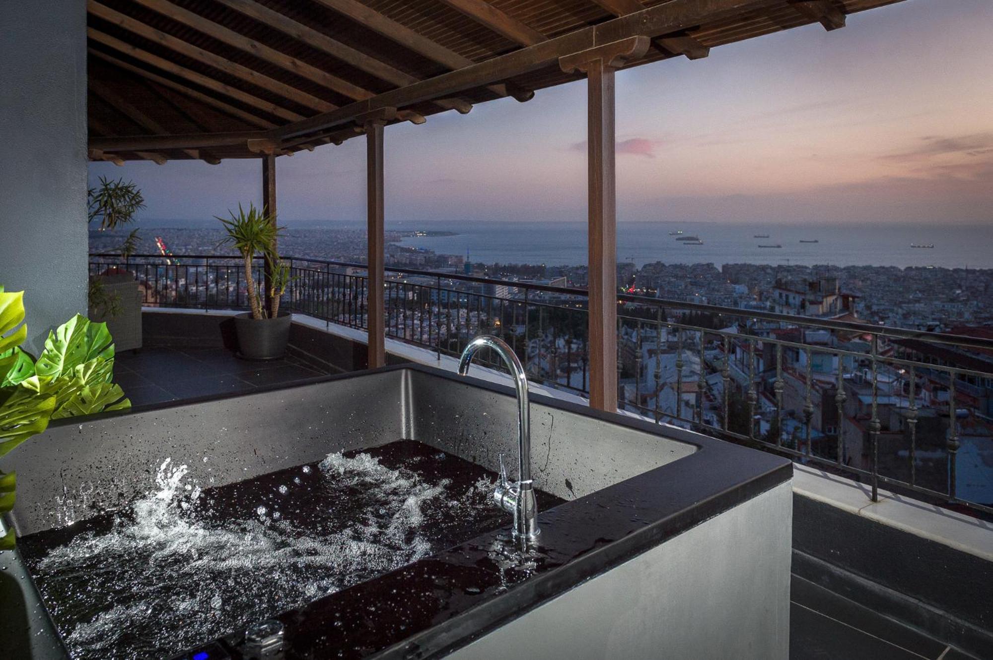 Palazzo Vista Suite&Spa Салоники Экстерьер фото